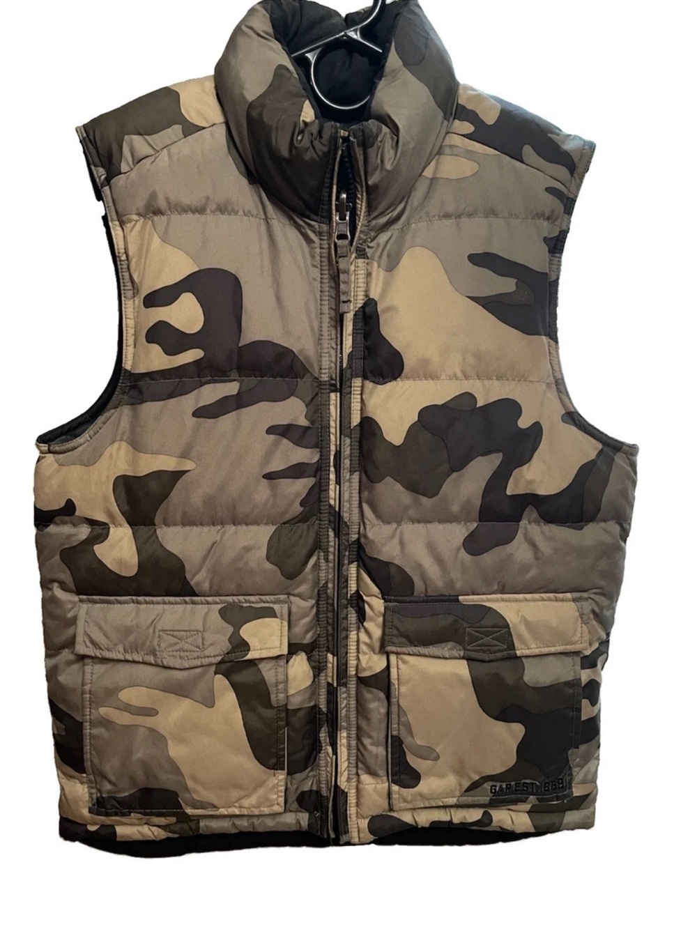 GAP Camouflage Quilted Vest in Olive and Tan